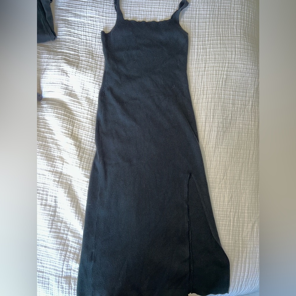 NWOT Hollister black midi dress.